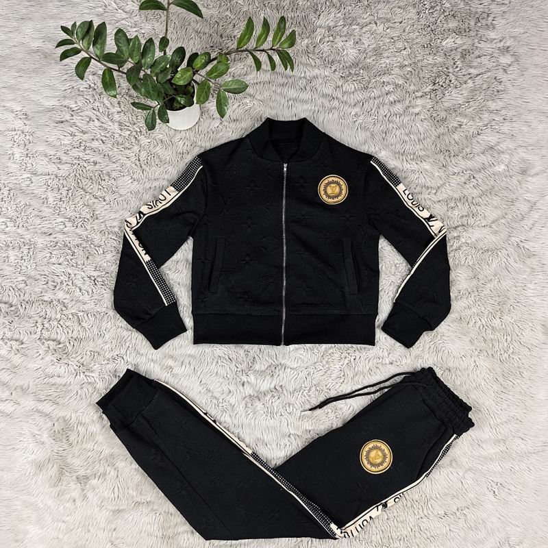 Louis Vuitton Tracksuit Wmns ID:20261003-157